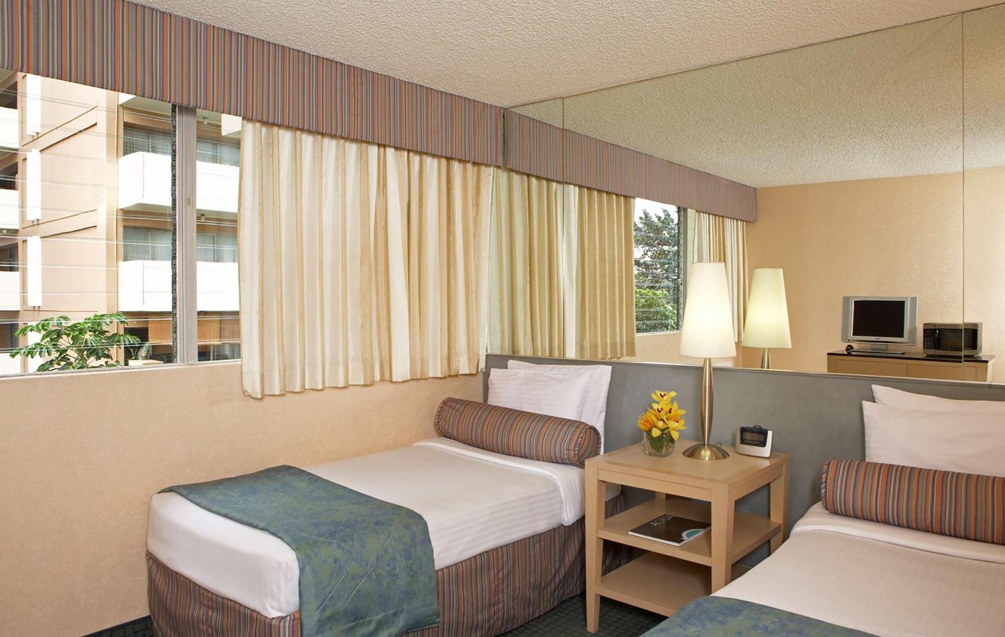 Aqua Aloha Surf Aparthotel Waikiki